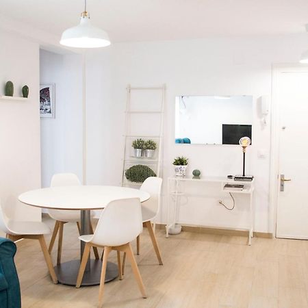 Apartmán Apto Redes Museo Sevilla Exteriér fotografie